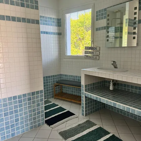 Vila Maison Bleue Royan 230 M2 With Pool 300 Meters From Saint-Georges-de-Didonne