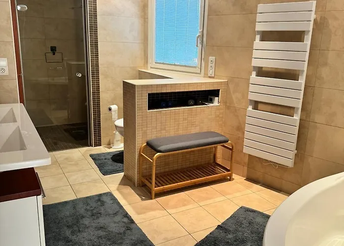 Maison Bleue Royan 230 M2 With Pool 200 Meters From Βίλα *