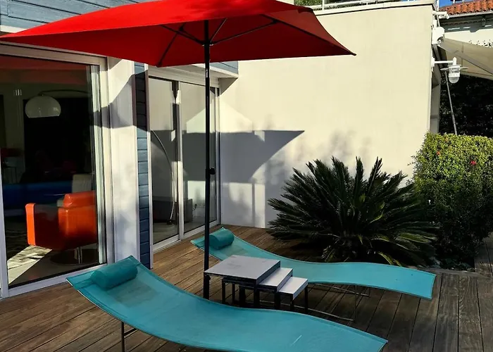 Maison Bleue Royan 230 M2 With Pool 200 Meters From Villa