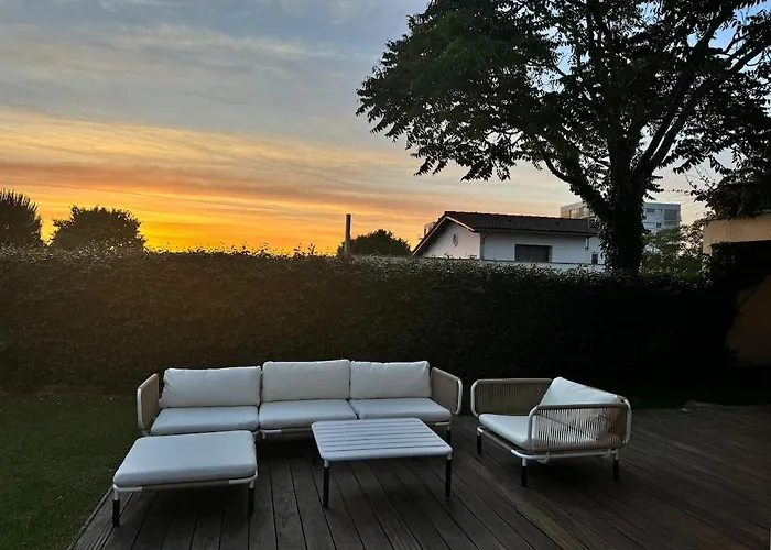 Maison Bleue Royan 230 M2 With Pool 200 Meters From