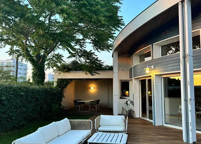 Maison Bleue Royan 230 M2 With Pool 200 Meters From Saint-Georges-de-Didonne